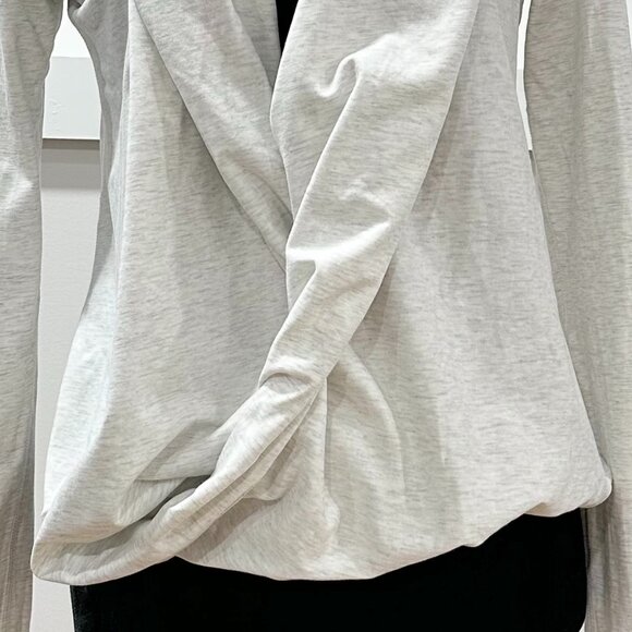 Lululemon Iconic Wrap Heathered White Size 8 - Picture 6 of 14